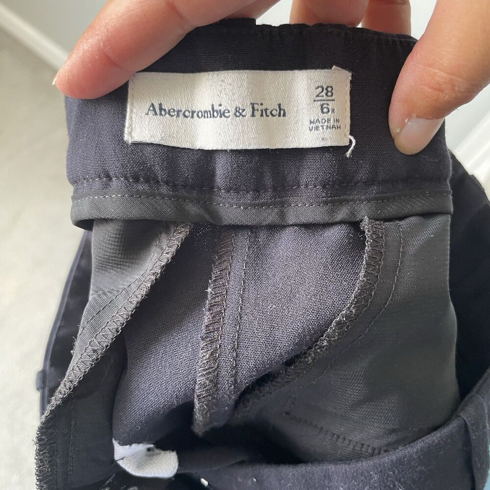 Abercrombie & Fitch High-Rise Wide Leg Dress Pants Navy Blue Pleated Size 6 - Picture 9 of 13